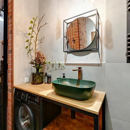 Doki Living & Foodhall By Downtown * Gdansk